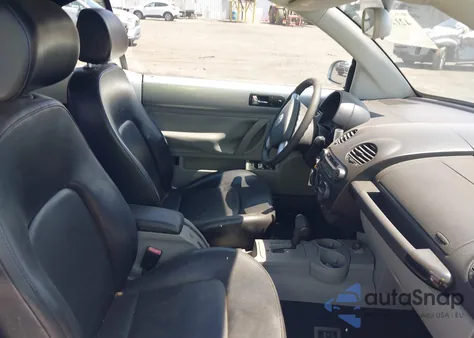 2004 Volkswagen New Beetle Gls 1.8T from USA, damaged, VIN 3VWCD21Y64M300742